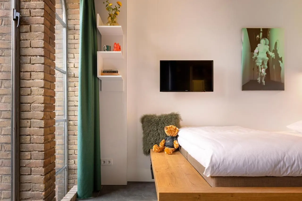 Bunk Hotel Amsterdam 3*,