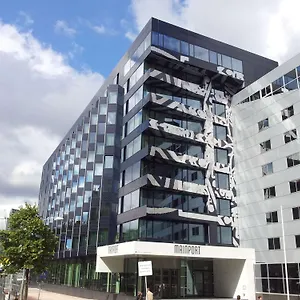https://mainport-design-hotel.ihotelsrotterdam.com