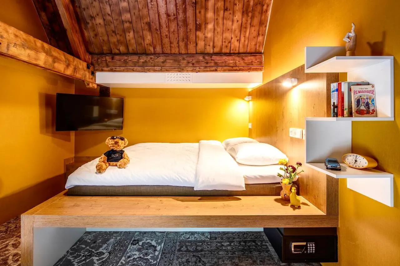 Bunk Hotel أمستردام 3*,