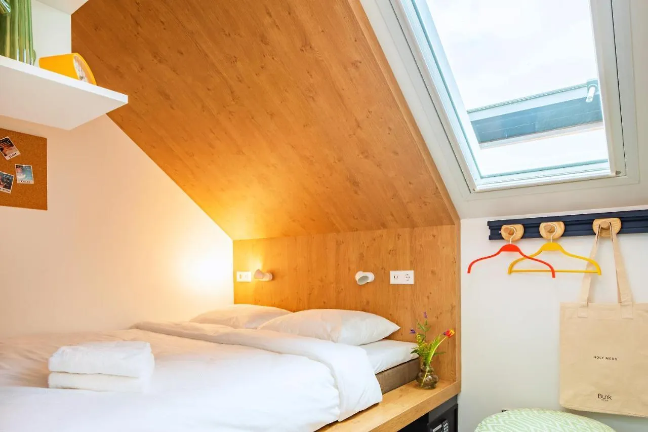Bunk Hotel アムステルダム 3*,  オランダ